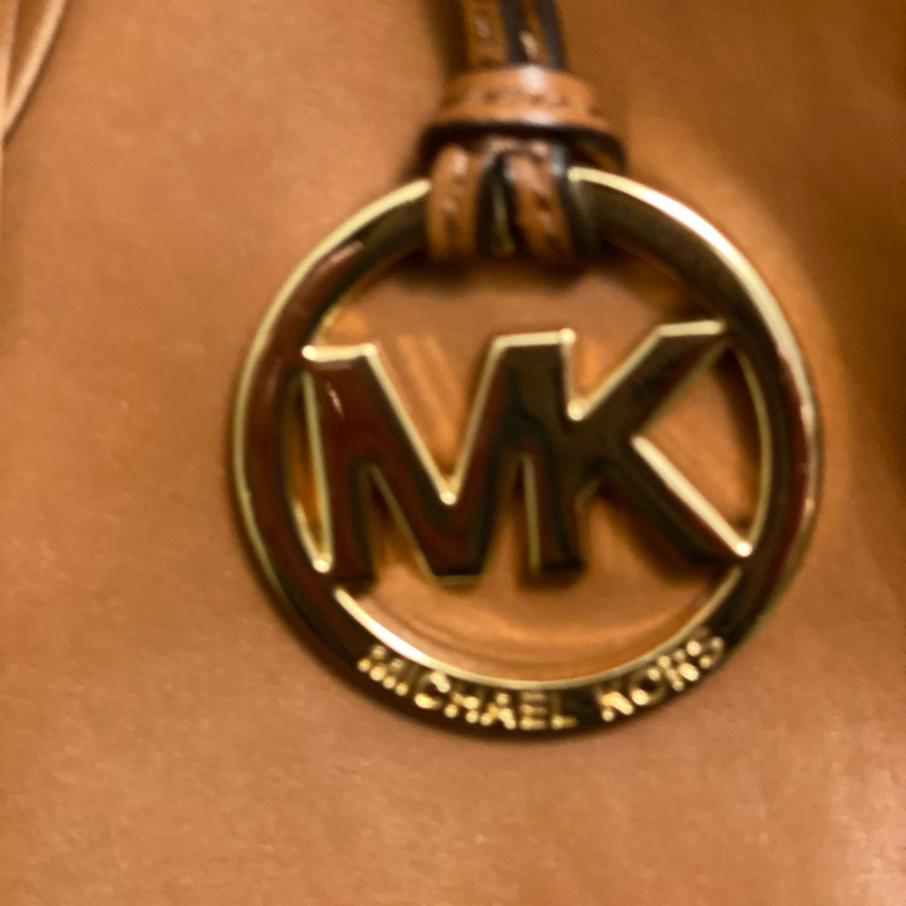 MICHAEL Michael Kors Large Ring Tote - Picture 4 of 8
